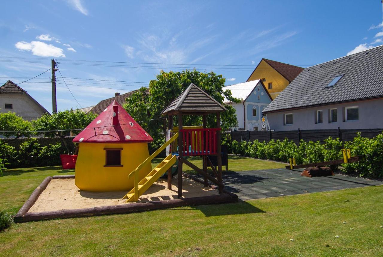 Apartmány Berries Valča Exteriér fotografie